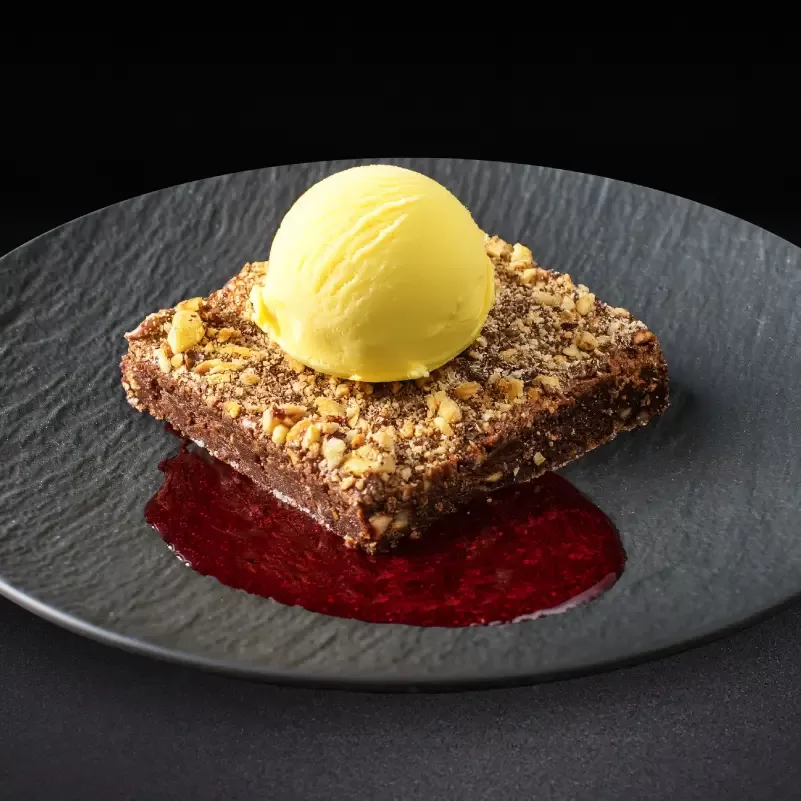 Brownie with ice cream